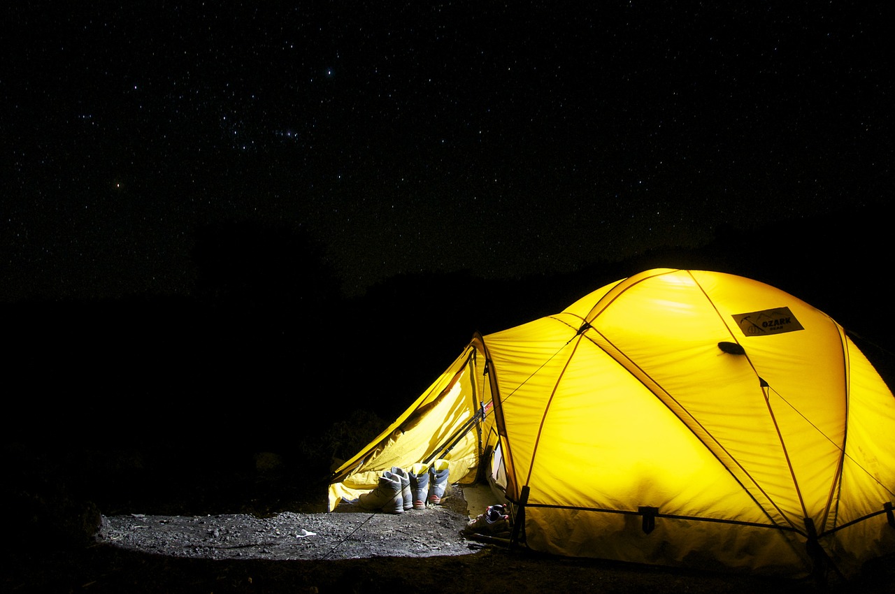 11 ACCESORIOS IMPRESCINDIBLES PARA CAMPING 