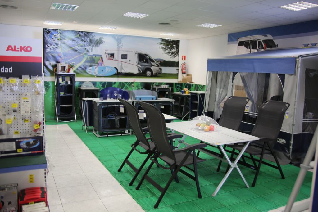 Tienda de accesorios Comercial Caravaning